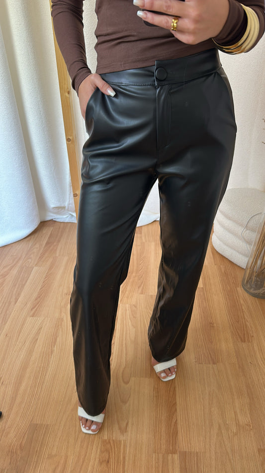 Pantalon simili  « droit »